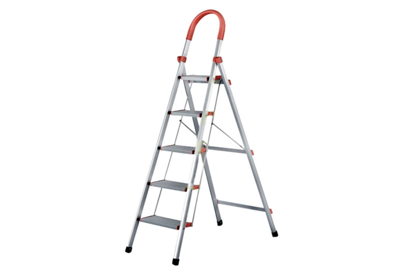 Thang nh&ocirc;m ghế gấp gọn 2 - 5 bậc với tay vịn chắc chắn, bậc đứng rộng